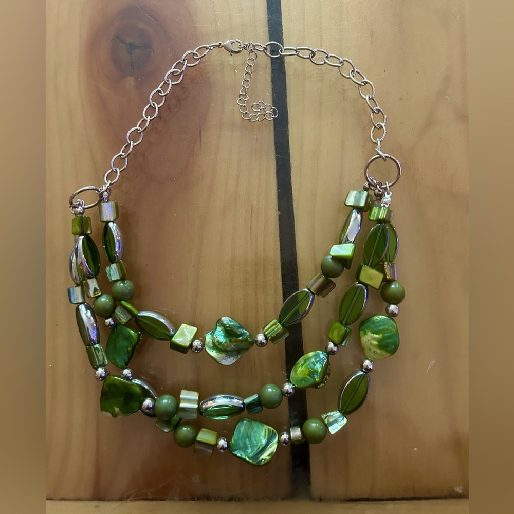 Vintage Irish-green jade necklace